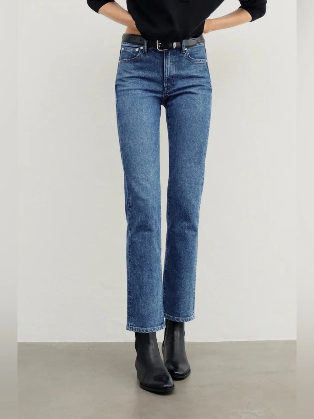 AYR The Lala Jeans Straight Leg True Story Medium Wash Womens 29S Minimalist